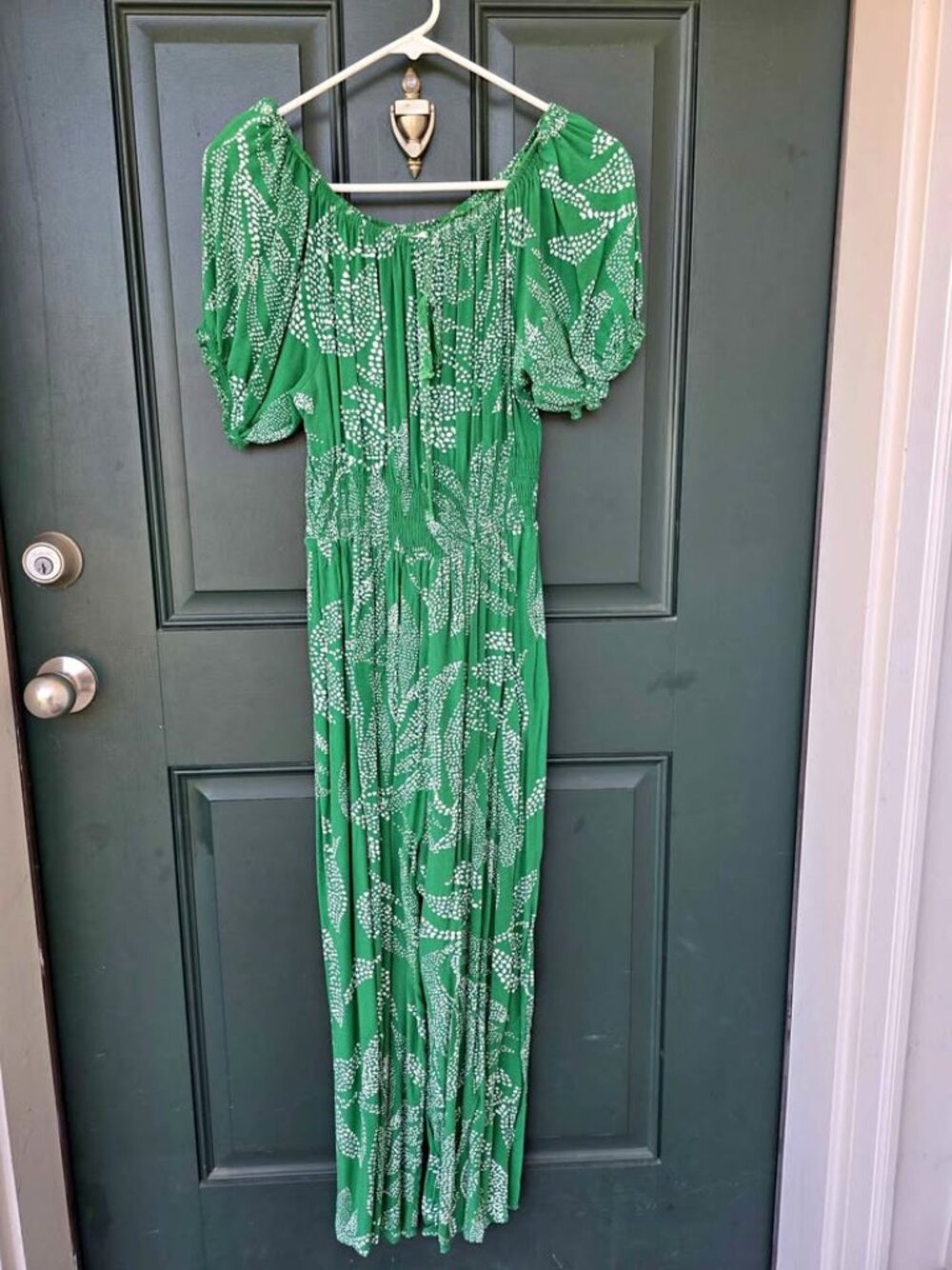 Kindred Green & White Printed Puff-Sleeve Jumpsuit, XL size